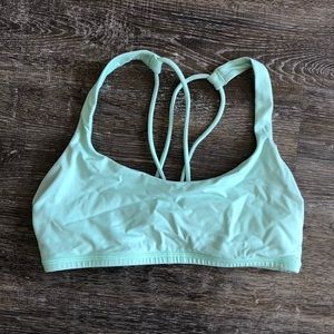 Lululemon sports bra